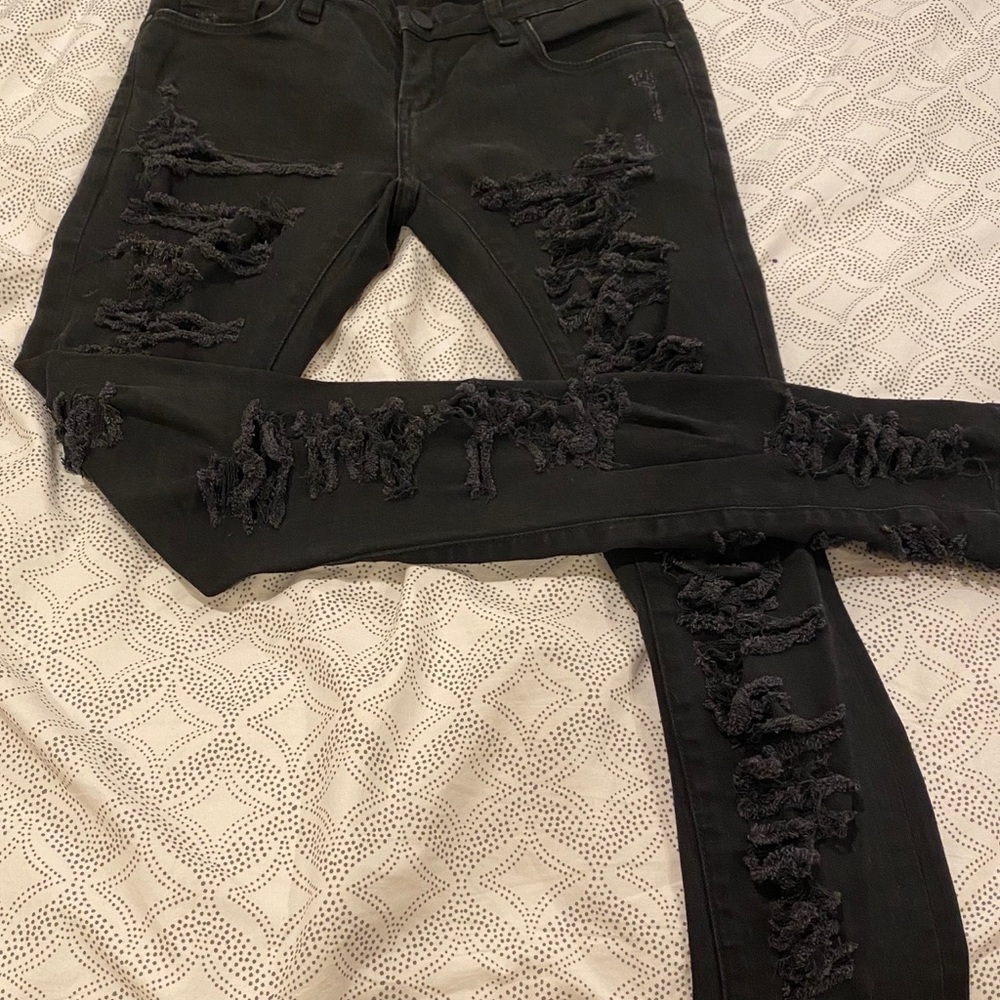BLANK NYC BLACK JEANS-super distressed